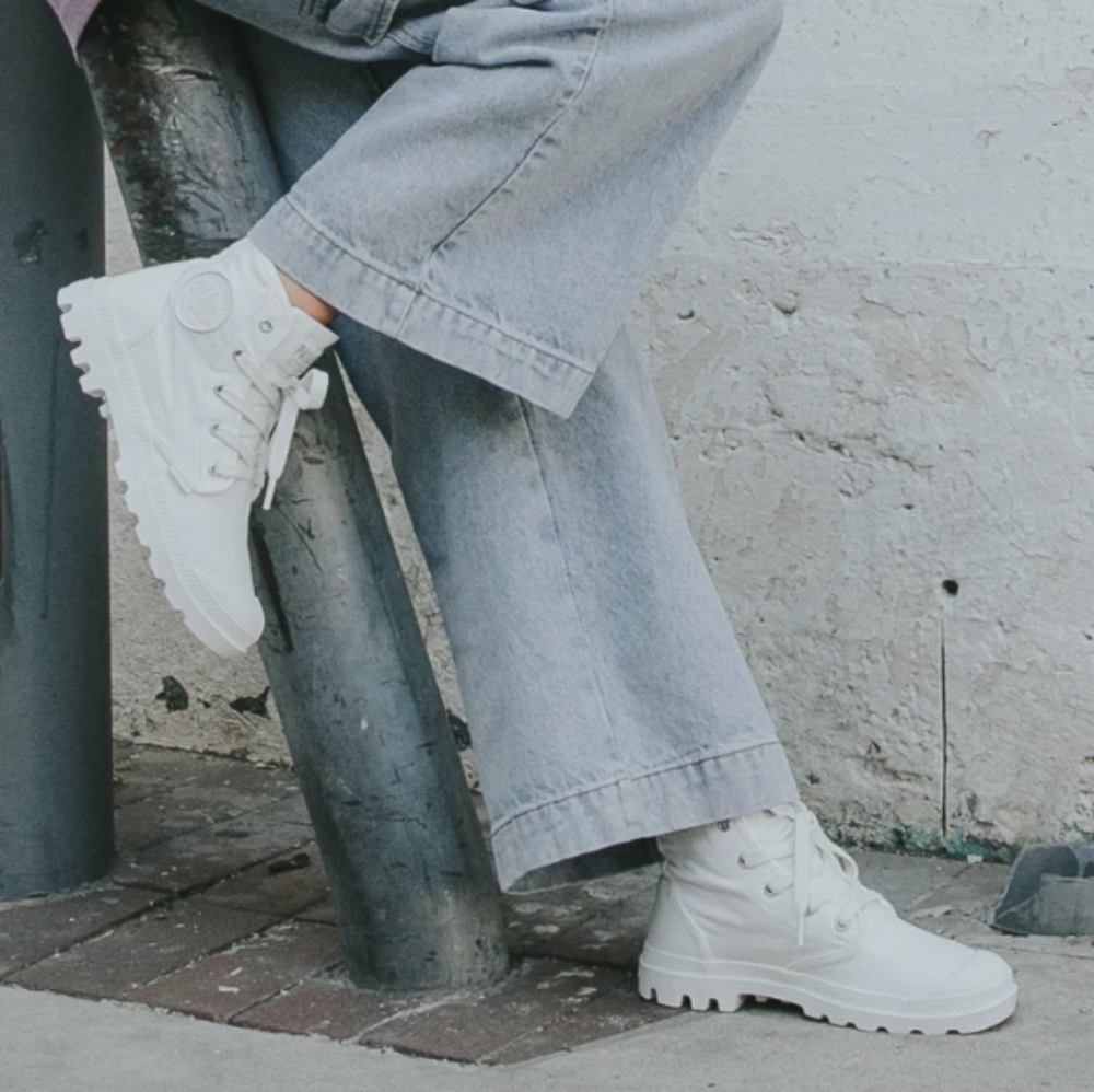 11. NIB Palladium Women's White PAMPA HI SHOES 6.5M